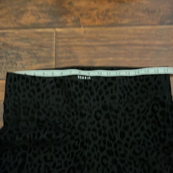 Torrid Pixie Black Leopard Luxe Ponte High Rise Pull On Pants Animal Print - Picture 10 of 14